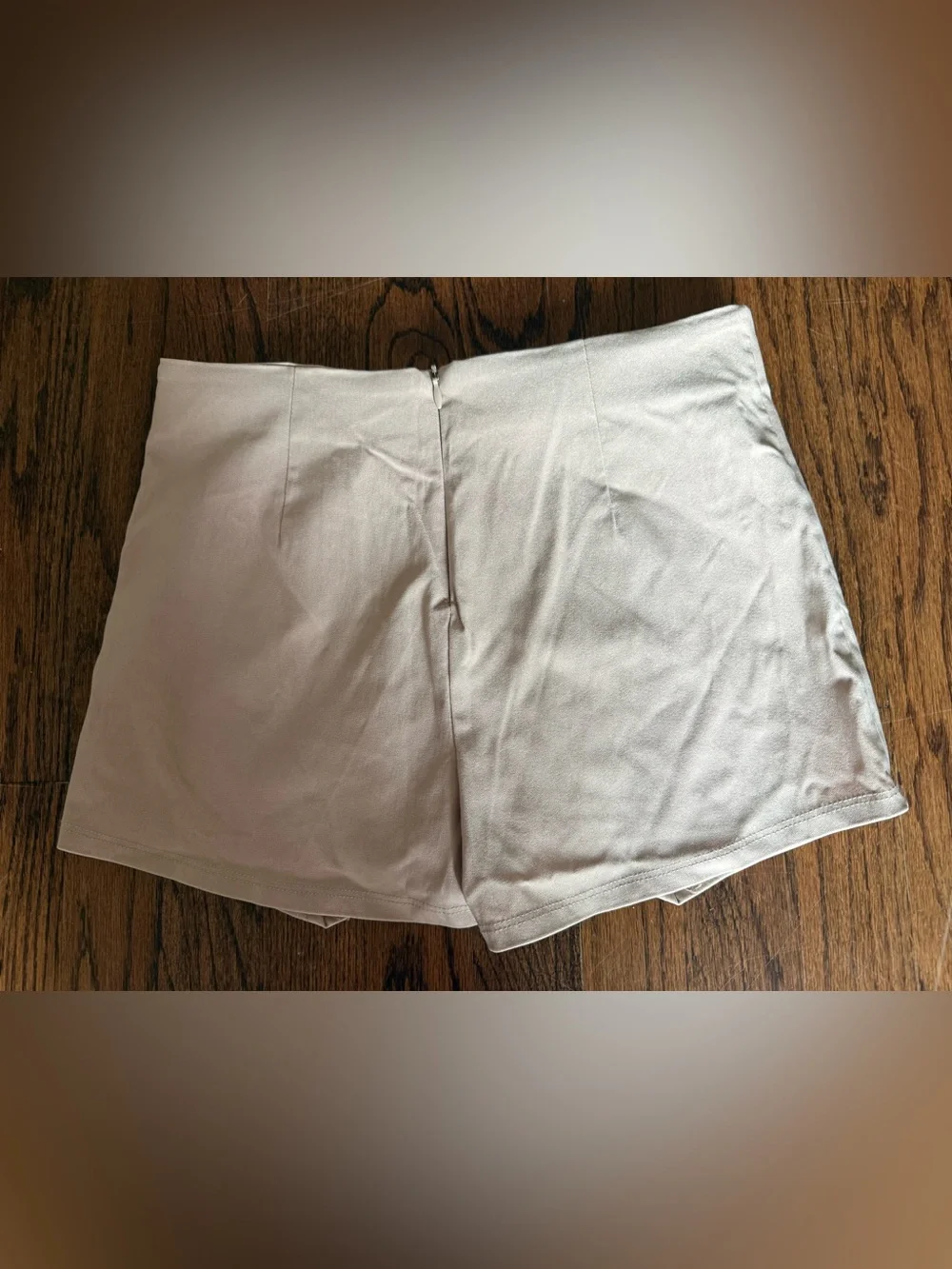 BlueBlush Neutral Cream Skort with Overlap Detail Size Medium